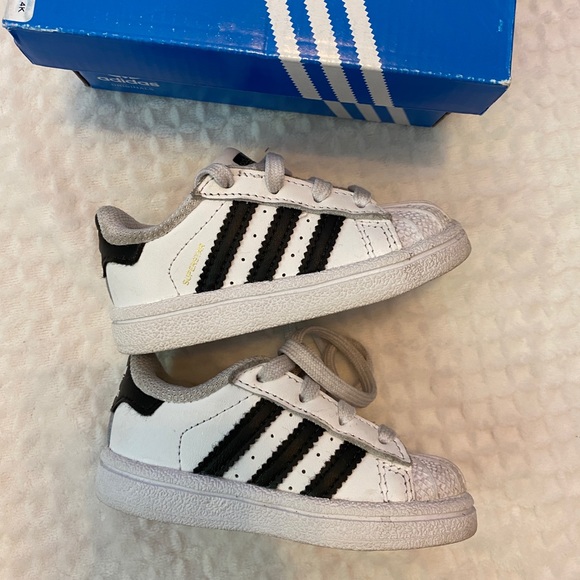 what size is 4k in adidas